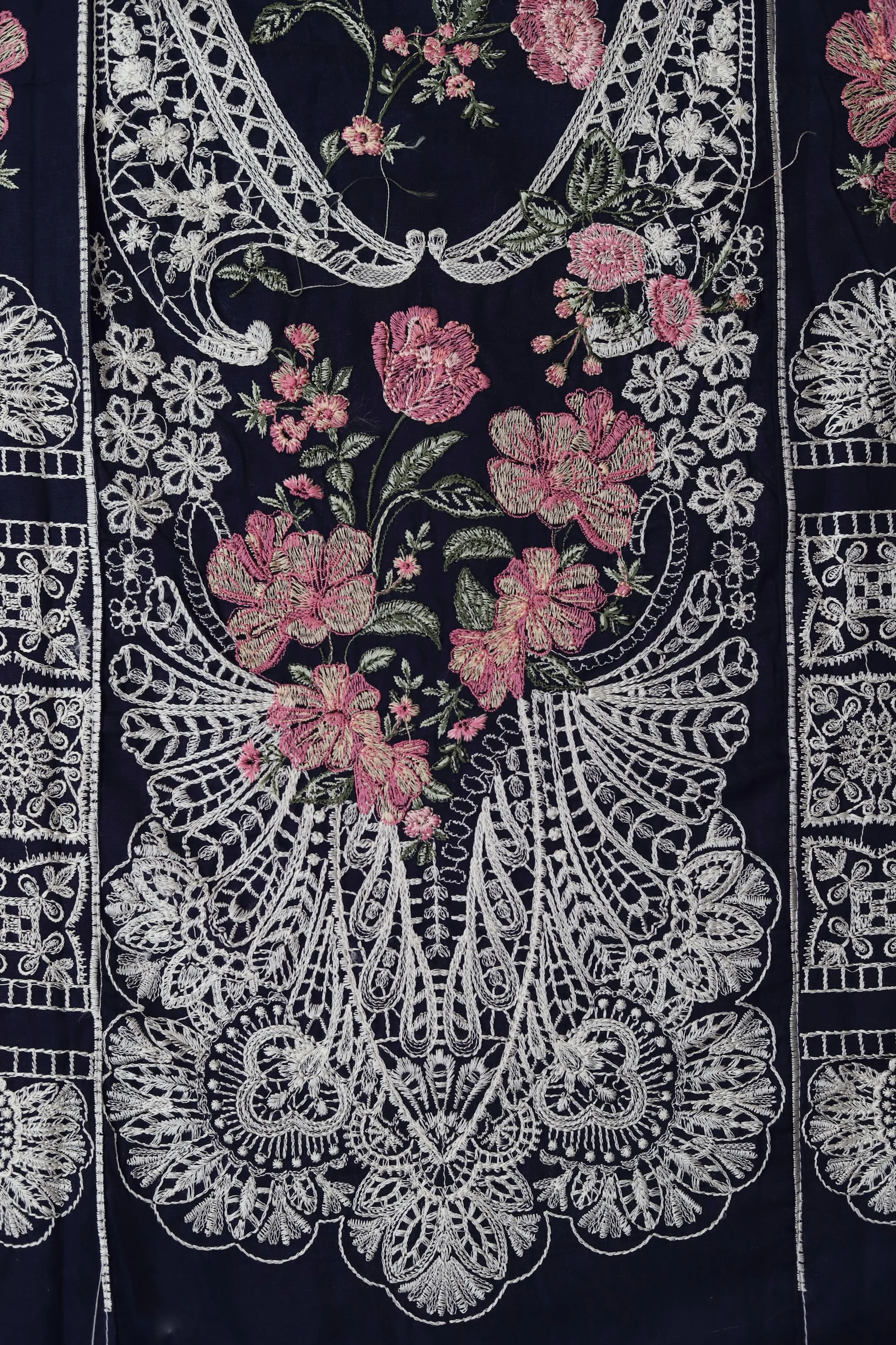 Jade Lawn Code 5024 | Embroidered 3 Piece Suit