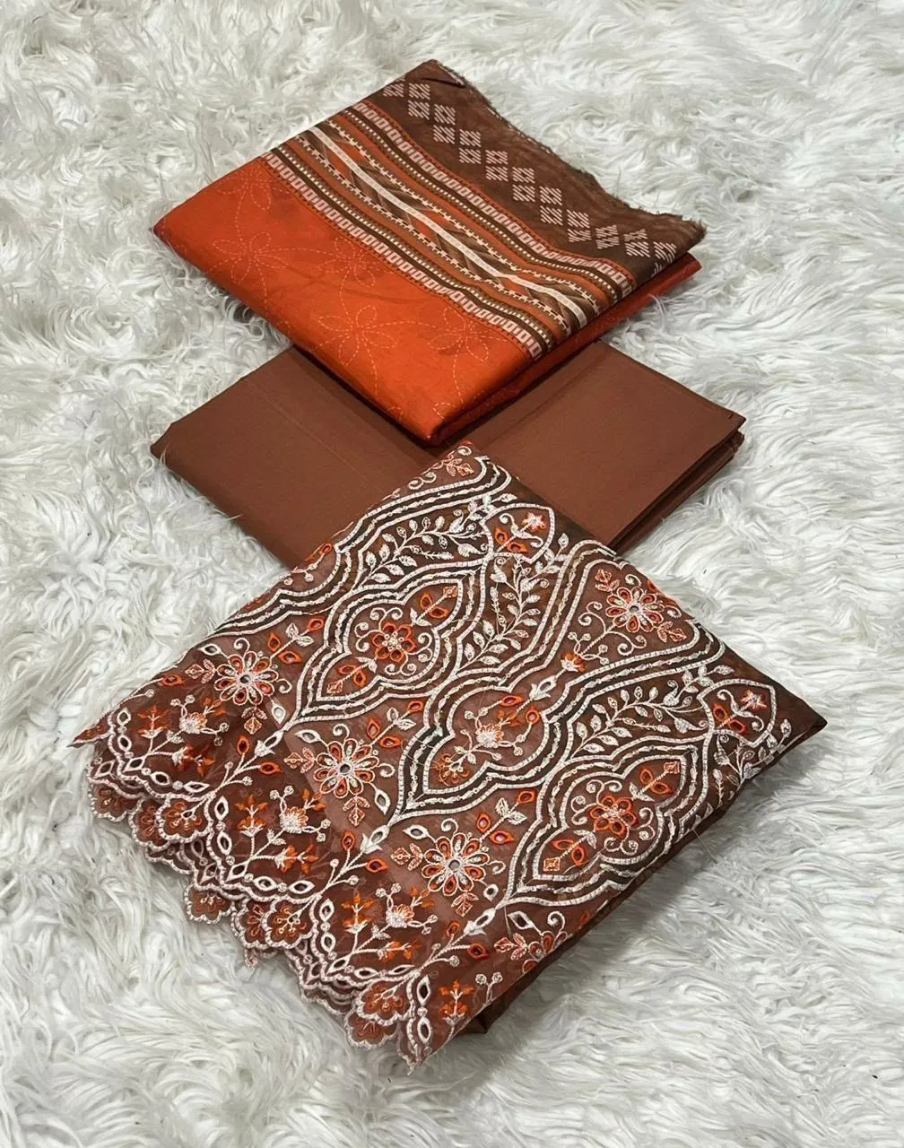 Rawayat Printed Lawn 2026 (10)
