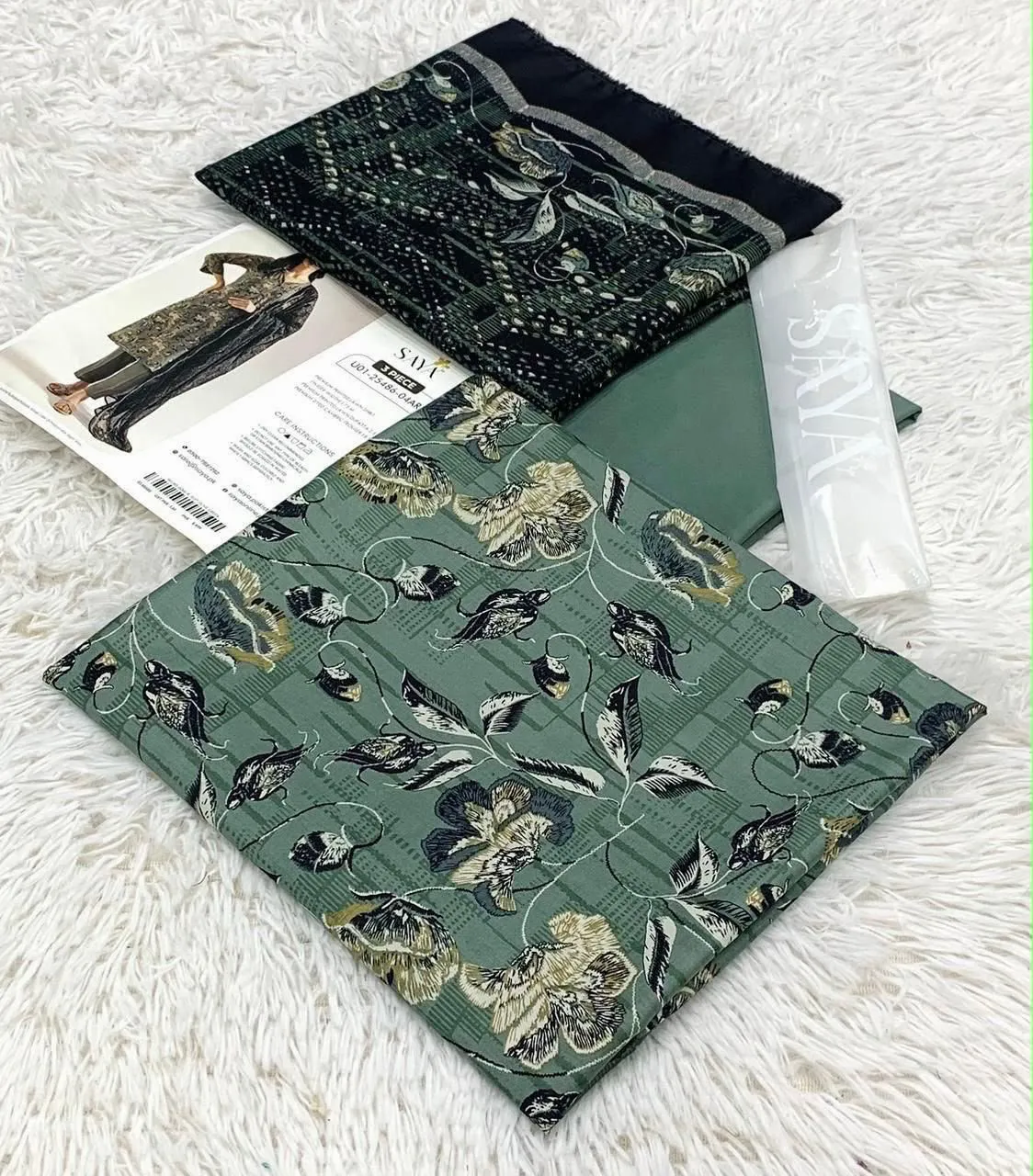 Saya Printed Lawn 3 Piece (3)