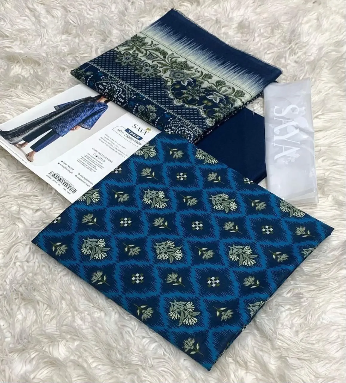 Saya Printed Lawn 3 Piece (18)